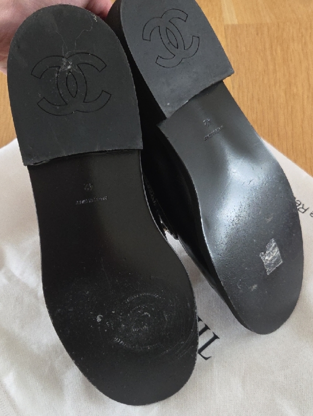 CHANEL Charm Chain Loafer - Picture 5 of 8